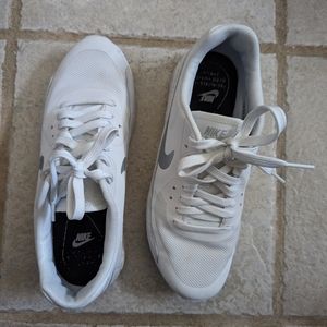 Nike Air Max (white)